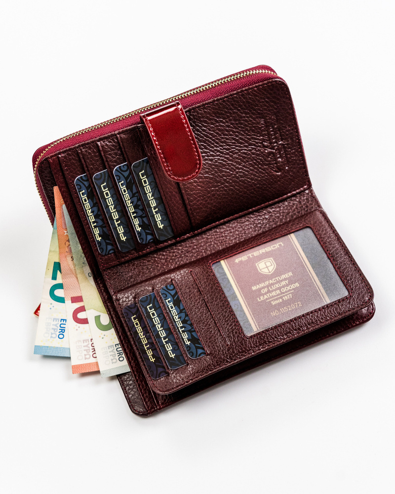 Lakierowany portfel damski na karty RFID - Peterson - obrazek 7