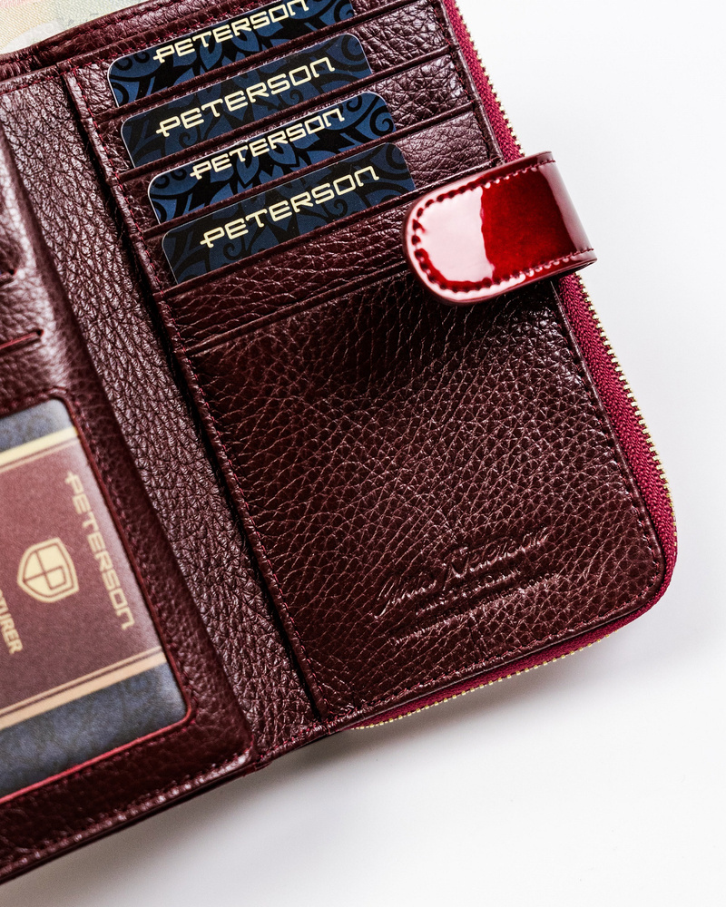 Lakierowany portfel damski na karty RFID - Peterson - obrazek 8
