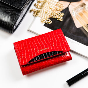 Lakierowany portfel ze wzorem skóry krokodyla - Peterson