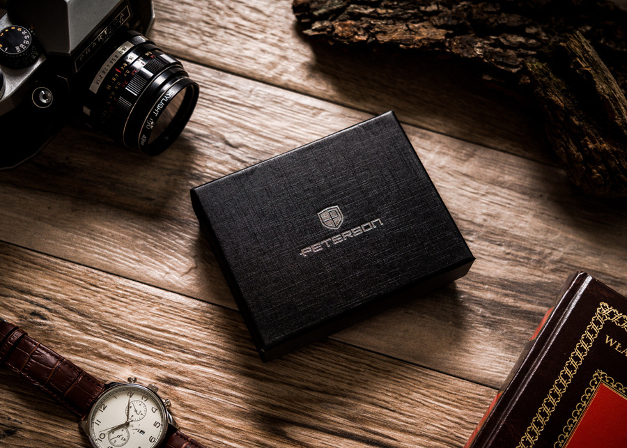 Skórzane etui z podajnikiem na karty i wizytówki - Peterson - obrazek 8
