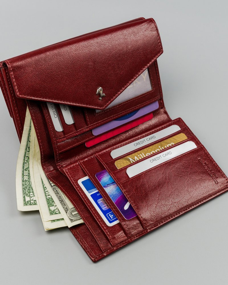 Skórzany portfel damski na zatrzask - Rovicky - obrazek 9